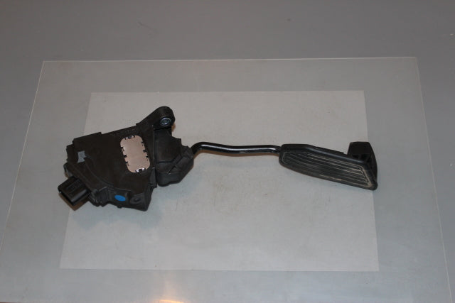 Toyota Avensis Accelerator Throttle Pedal (2015)