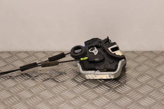 Toyota Avensis Door Lock Mechanism Rear Passengers Side (2011)