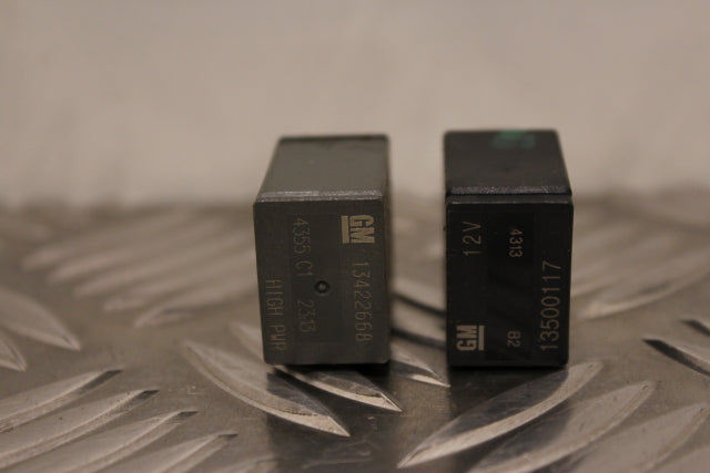 Opel Insignia Relays and Fuses 