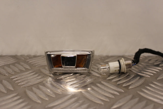 Opel Insignia Wing Indicator Lamp Drivers Side 