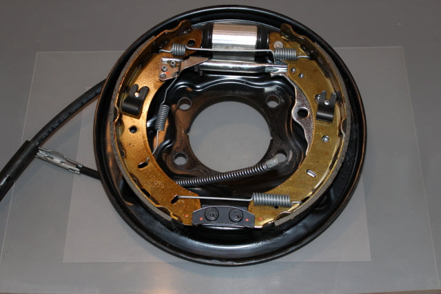 Ford Focus Brake Plate with Shoes and Cylinder Rear Left (2016)