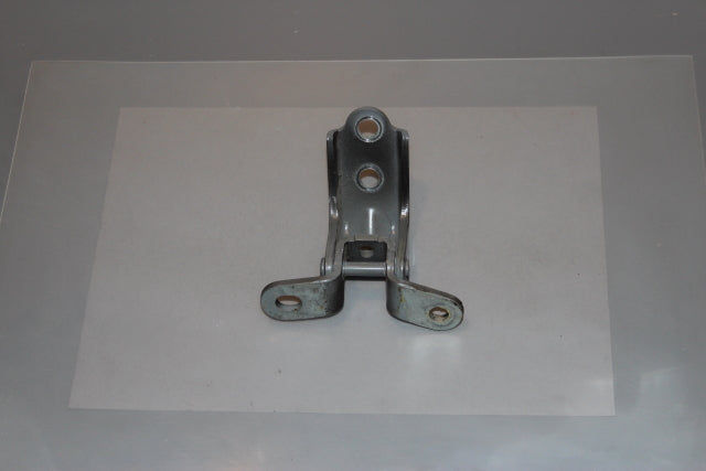 Hyundai Tucson Door Hinge Top Front Passengers Side (2016)