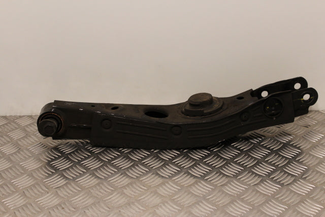 Hyundai Tucson Control Arm Spring Support Seat Rear Drivers Side (2016)