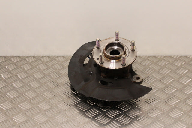 Hyundai Tucson Stub Axle with Hub and Bearing Front Drivers Side (2016)