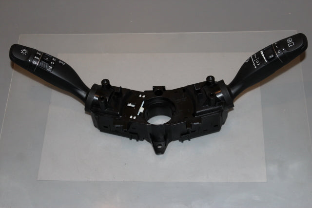 Hyundai Tucson Column Switch Wipers and Lights (2016)