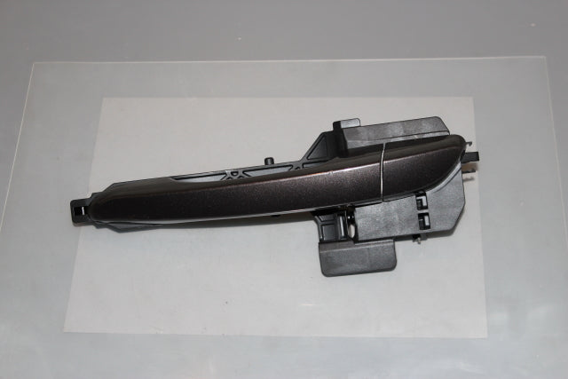 Hyundai Tucson Door Handle Outer Rear Passengers Side (2016)