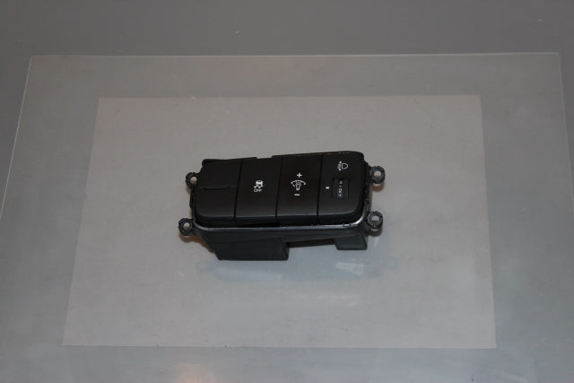 Hyundai i10 Headlamp Adjuster Switch (2016)