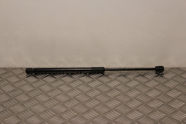 Hyundai i10 Tailgate Strut Drivers Side (2016)
