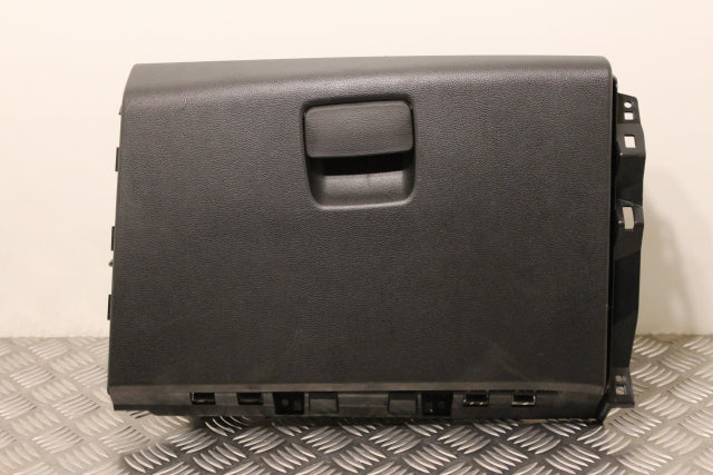 Hyundai i10 Glove Box (2016)