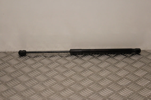 Hyundai i10 Tailgate Strut Passengers Side (2016)