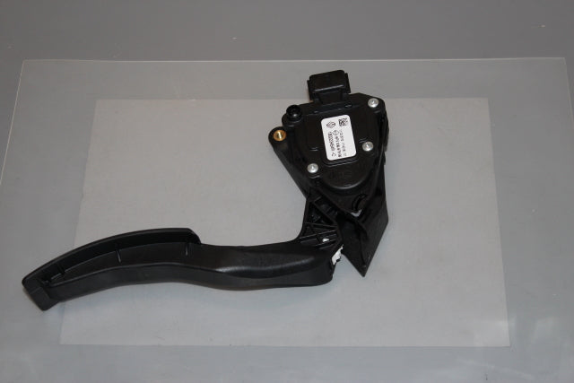 Renault Clio Accelerator Throttle Pedal (2016)