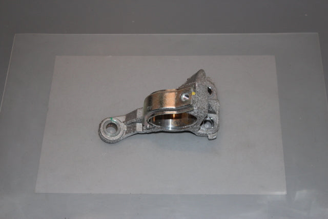 Renault Clio Drive Shaft Drivers Side Centre Support Bracket (2016)