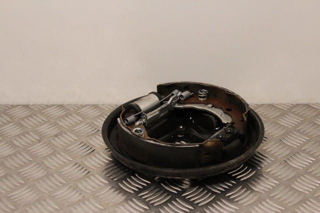 Renault Clio Brake Plate with Shoes and Cylinder Rear Left (2016)