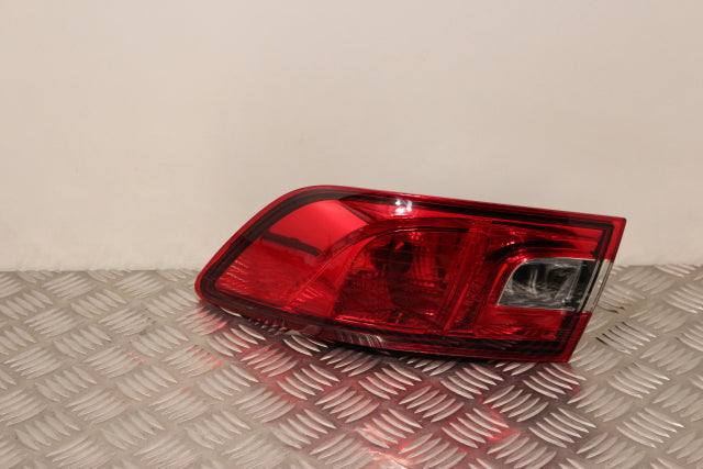 Renault Clio Tail Light Lamp Drivers Side (2016)