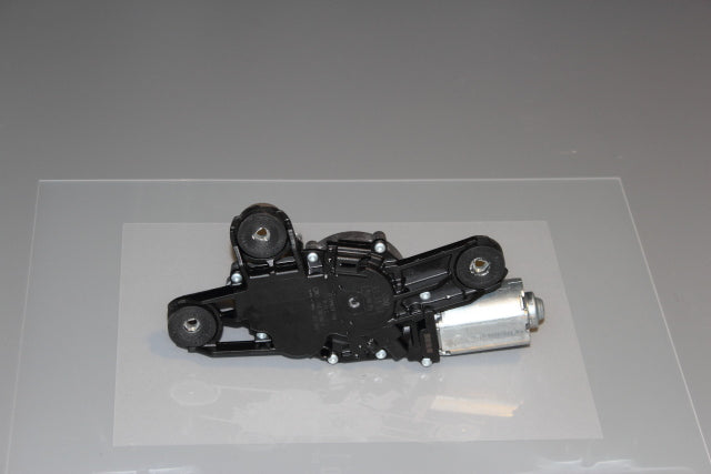 Ford Fiesta Wiper Motor Rear (2012) genuine OEM used part - CarBreakers.ie