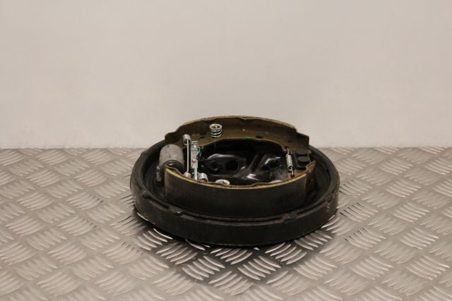 Nissan Note Brake Plate with Shoes and Cylinder Rear Right 
