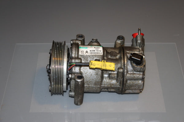 Pompe de compresseur de climatisation Peugeot 207cc Coupé (2008) - 1
