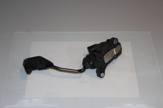 Toyota Yaris Accelerator Throttle Pedal (2014)