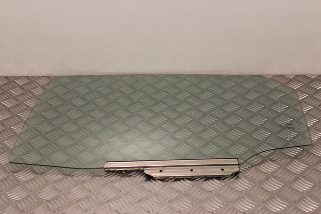 Toyota Auris Door Window Glass Rear Passengers Side 