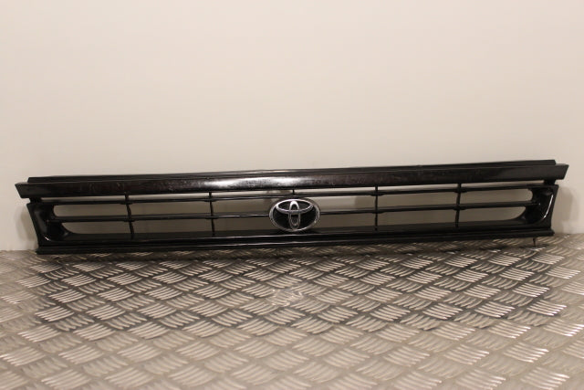 Toyota Starlet Bumper Grill (1996)