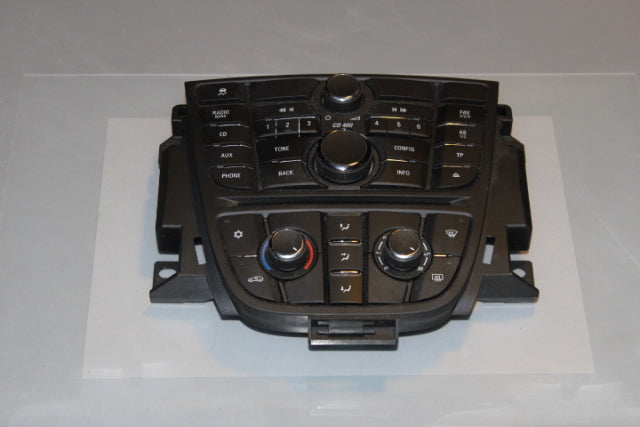 Opel Astra Heater and Radio Control Panel 