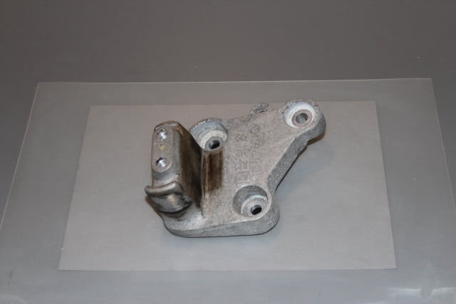 Citroen Picasso C4 Gearbox Mounting Support Bracket (2015)