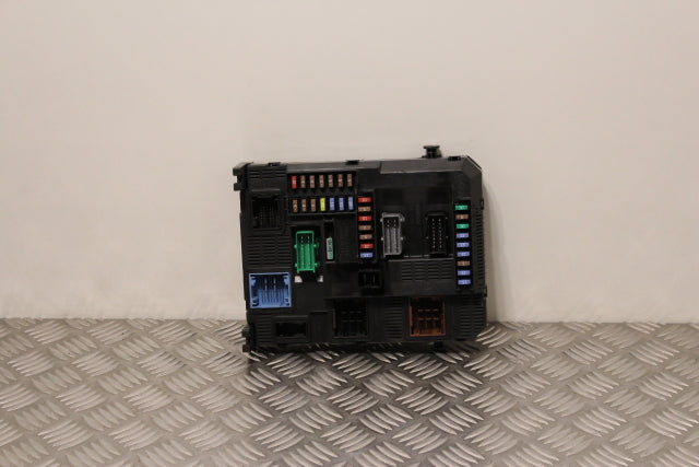Citroen Picasso C4 Body Control Module BCM (2015)