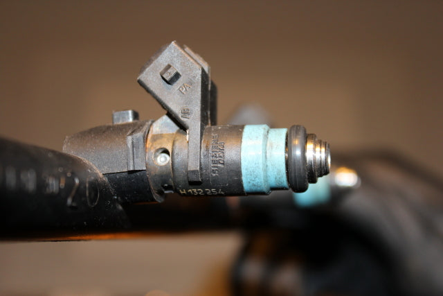 Renault Megane Fuel Injector 