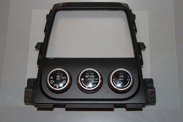 Suzuki SX4 Heater Control Switch (2009) - 1
