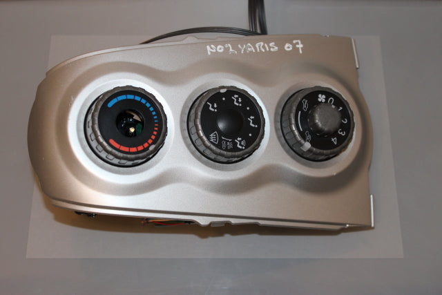 Toyota Yaris Heater Control Switch 
