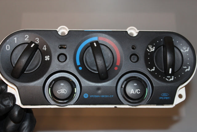 Ford Fiesta Heater Control Switch 