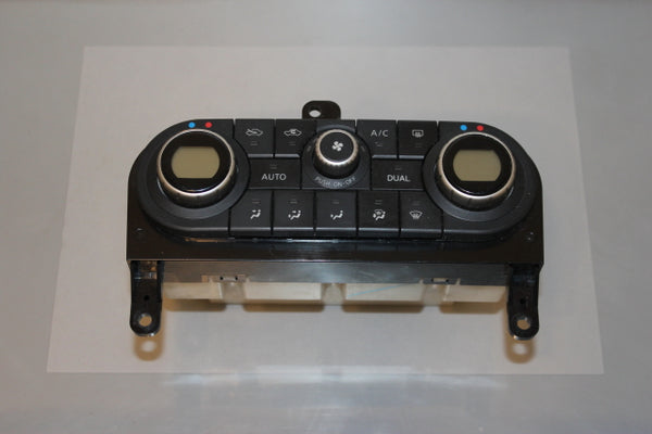 Nissan Qashqai Heater Control Switch (2009) - 1