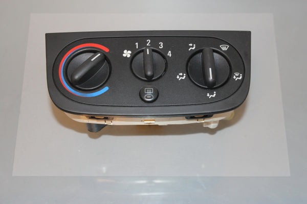 Opel Corsa Heater Control Switch (2003) - 1