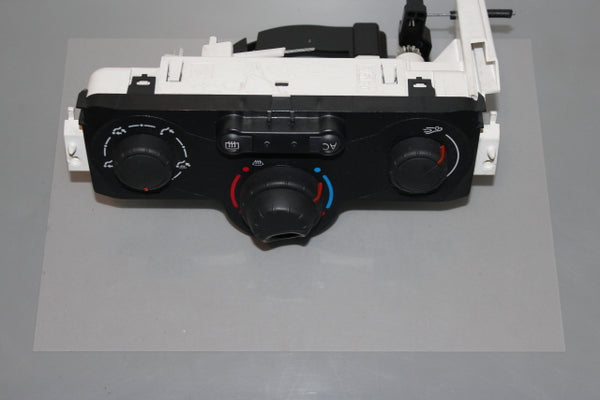 Renault Scenic Heater Control Switch (2007) - 1