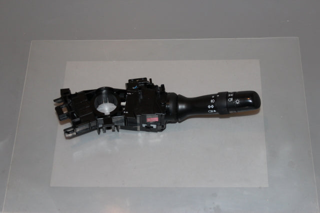 Toyota Yaris Column Switch Lights and Indicator (2012)