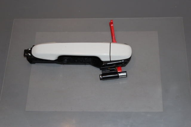 Toyota Yaris Door Handle Outer Rear Drivers Side (2012)