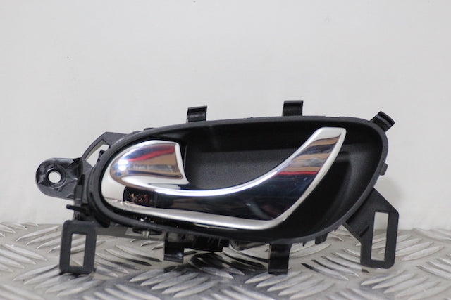Nissan Qashqai Door Handle Inner Rear Passengers Side 