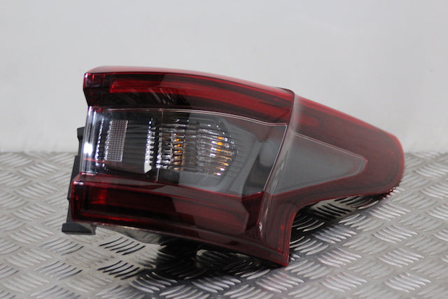 Nissan Qashqai Tail Light Lamp Drivers Side 