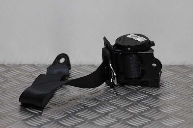 Nissan Qashqai Seat Belt Rear Drivers Side 