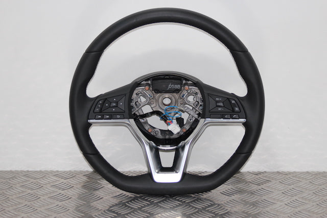Nissan Qashqai Steering Wheel 