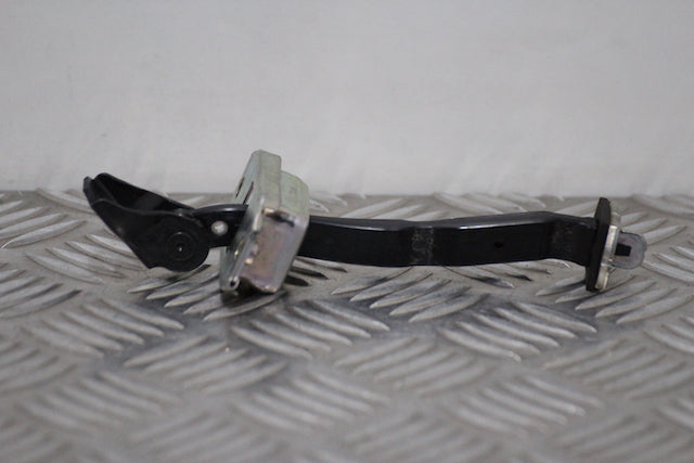 Nissan Qashqai Door Check Strap Front Passengers Side 