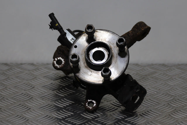 Citroen C1 Stub Axle with Hub and Bearing Front Passengers Side 