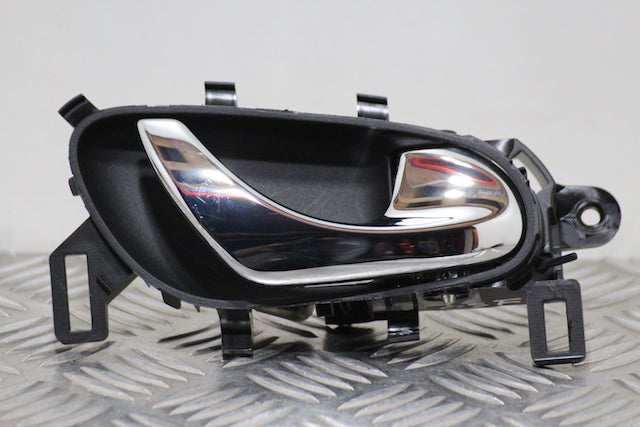 Nissan Qashqai Door Handle Inner Front Drivers 