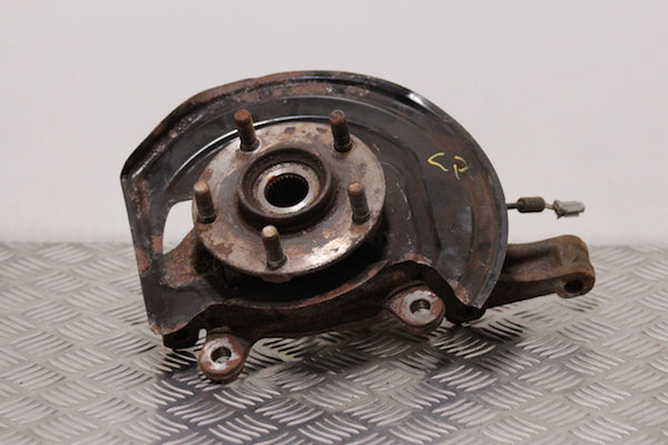Nissan Qashqai Stub Axle with Hub and Bearing Front Drivers Side (2013) - 1