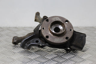 Fiat Cinquecento Stub Axle with Hub and Bearing Front Passengers Side (1996)