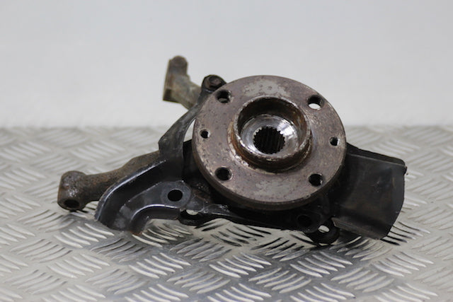 Fiat Cinquecento Stub Axle with Hub and Bearing Front Passengers Side 