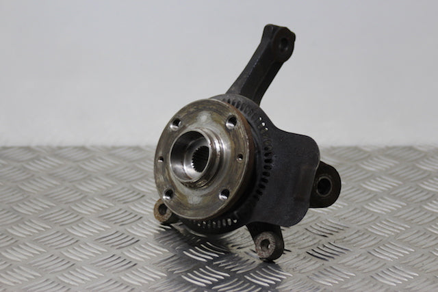 Suzuki Swift Stub Axle with Hub and Bearing Front Passengers Side 