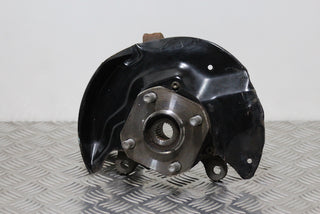 Toyota Starlet Stub Axle with Hub and Bearing Front Passengers Side (1998)