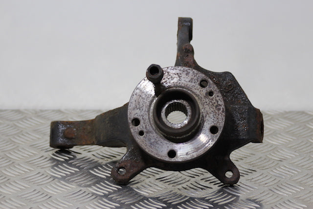Renault Laguna Stub Axle with Hub and Bearing Front Passengers Side 