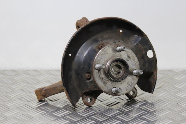 Toyota Yaris Stub Axle with Hub and Bearing Front Passengers Side 